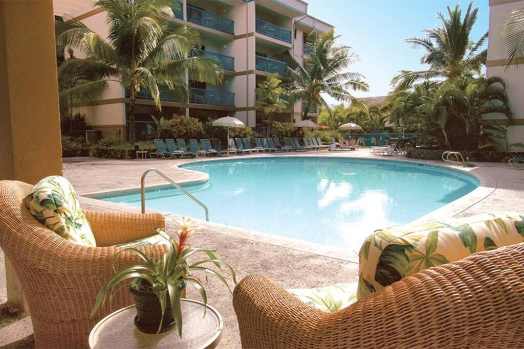 Beautiful 2 Bedroom Condo @ Kona! Кайлуа Кона Екстериор снимка